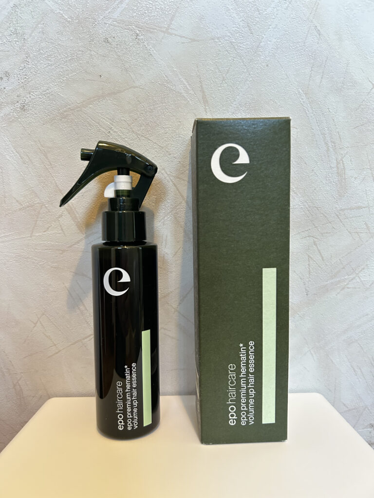 エポプレミアムヘマチンの本体と箱パッケージの写真